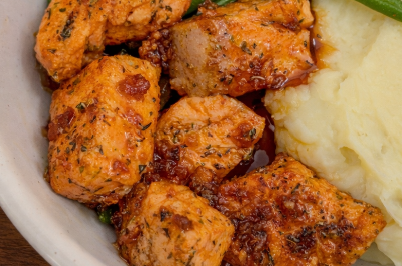 Honig Knoblauch Lachs aus der Pfanne